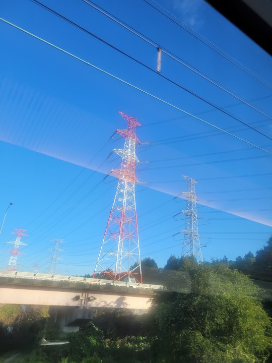 vEllanyoszlopok, amik miért ilyen nagyok?